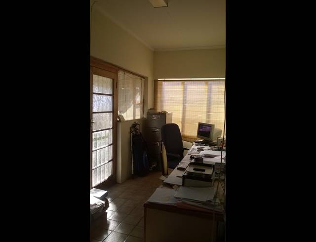 192M² OFFICE RENTED IN COTSWOLD